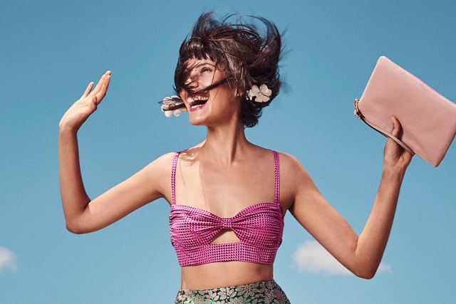 HELLO SUMMER
