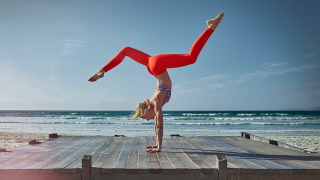 YOGALIEBE by Anna Kleb